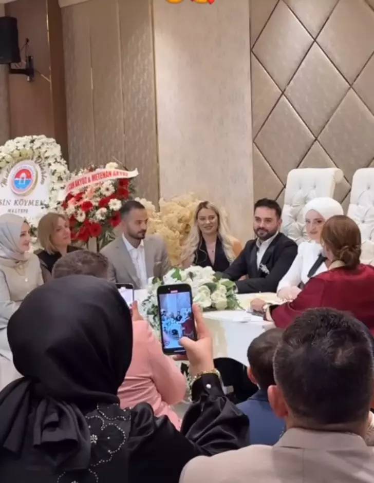 Kadir Ezildi ve Gamze Türkmen evlendi: Bir ömür mutluluğa 'evet' dediler! 11